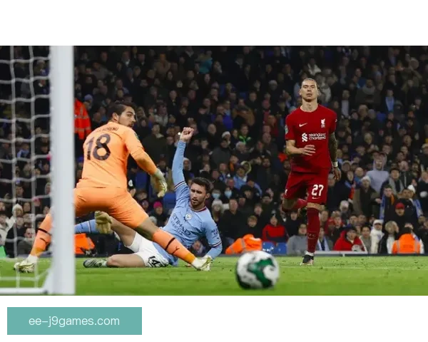 努涅斯连续错失单刀引发利物浦球迷热议与质疑